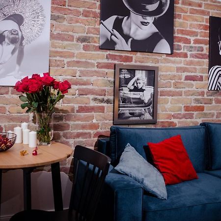 Apartament Dla Doroslych "Papierki Po Cukierkach" Lublin Buitenkant foto