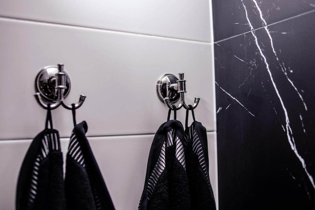 Apartament Dla Doroslych "Papierki Po Cukierkach" Lublin Buitenkant foto