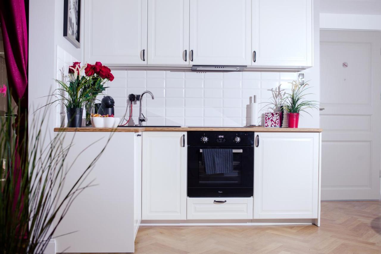 Apartament Dla Doroslych "Papierki Po Cukierkach" Lublin Buitenkant foto